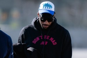 NBA直播-哈登随队出征！快船官方晒出球队登机照：出征东部✈️！