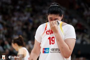 媒体人：持球三分开始在女篮大行其道 张子宇防守考验愈发严峻